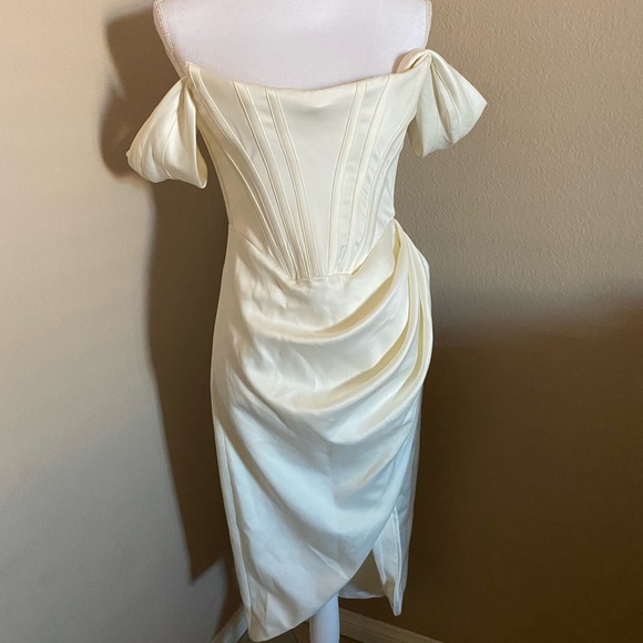 House of CB LORETTA SILKY SATIN OFF SHOULDER HIGH SLIT DRAPE CORSET MIDI NWT - Picture 4 of 8